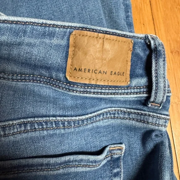 American Eagle Outfitters Blue Flare Jeans - Picture 5 of 6